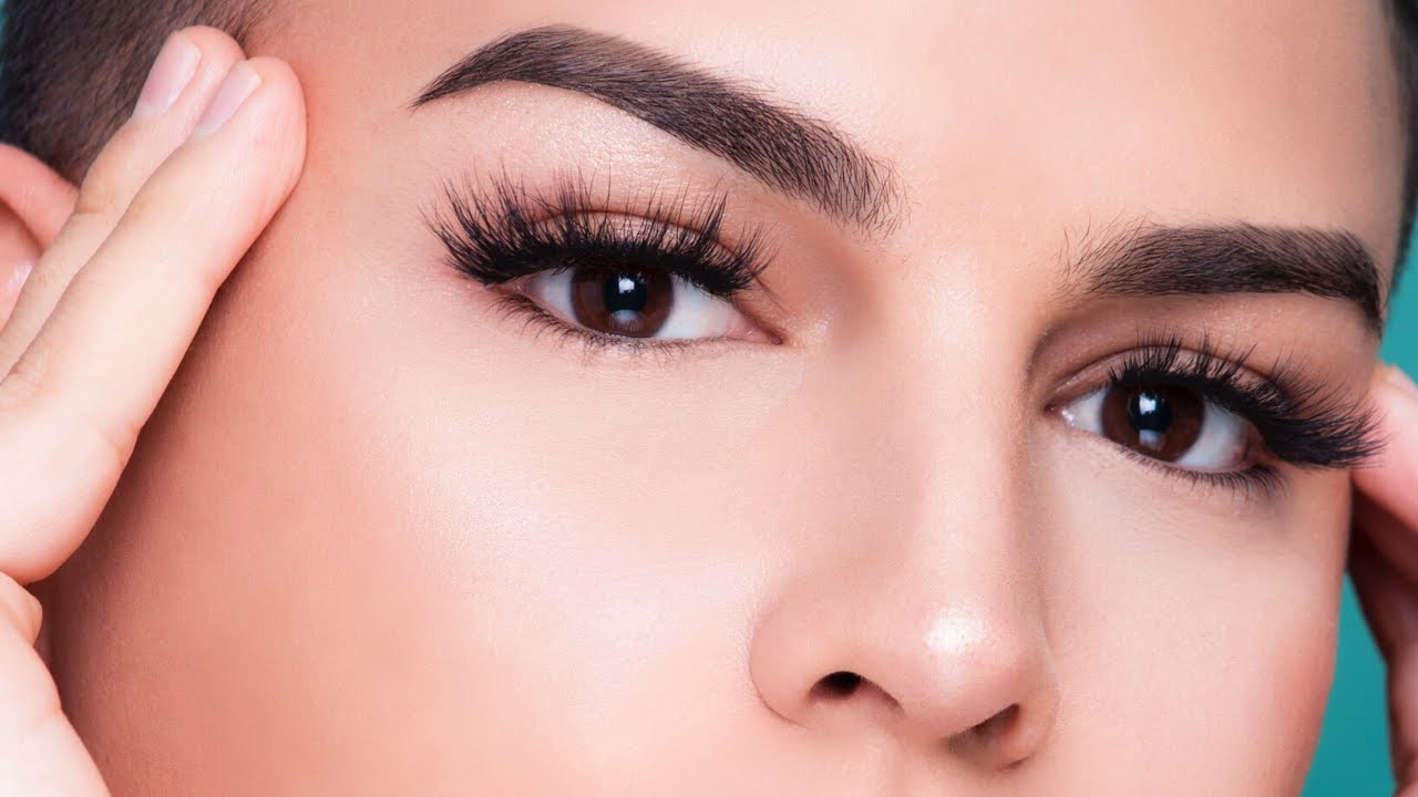 COMO APLICAR TU BASE DE MAQUILLAJE PARA UN ACABADO INCREIBLE