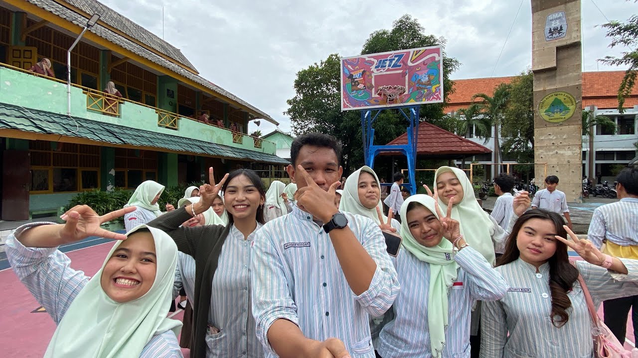 keliling sekolah w/ temen kelas sebelum lulus🤍 #noedit #shs#2023-2026