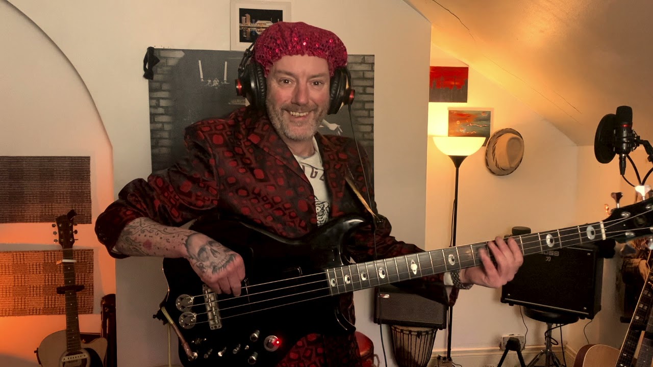 Jaydee bass guitar. Mark King Slap bass.