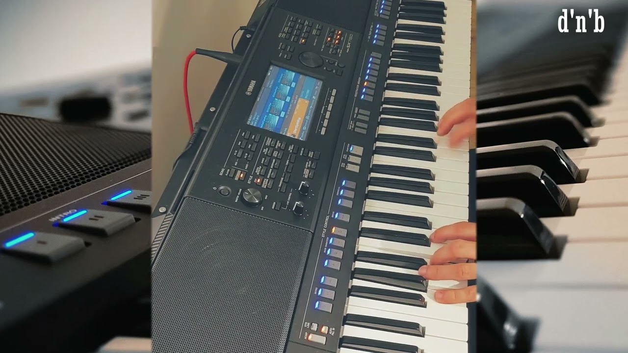 dnb: Words Don't Come Easy (F.R. David) - cover on Yamaha PSR SX720