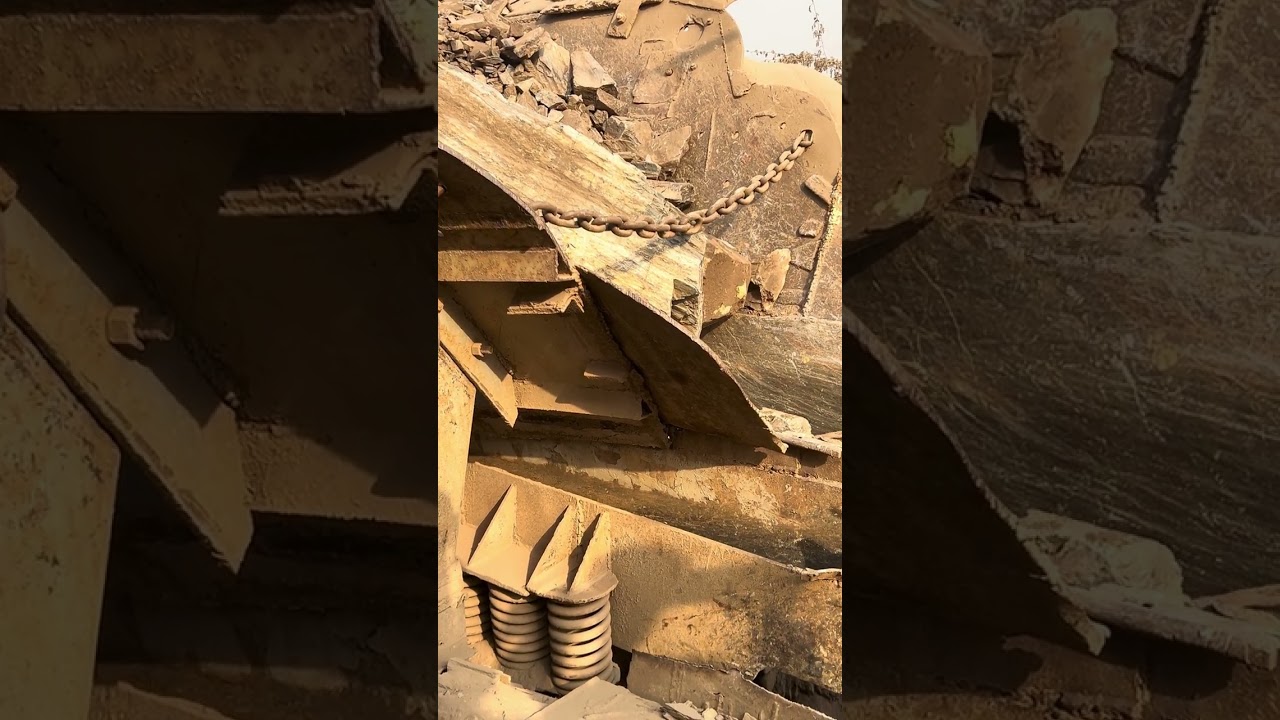 BIG GIANT ROCK BREAKER MACHIN IN ACTION  #asmr #ASMRSOUND #jawcrusher