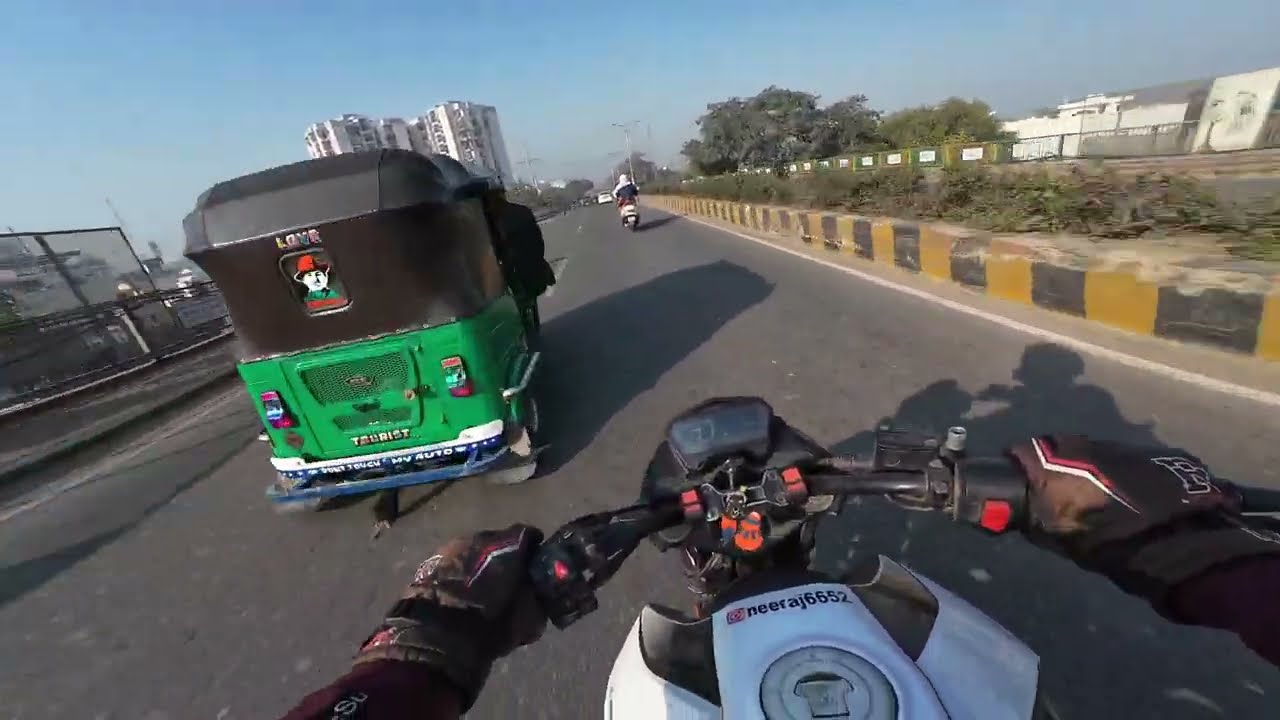 Camera ka frame badal diya 📸 @neerajchopravlogs6501 