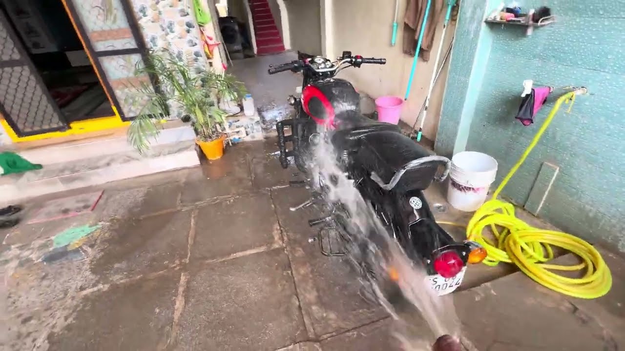 Royal Enfield bike washing🌊