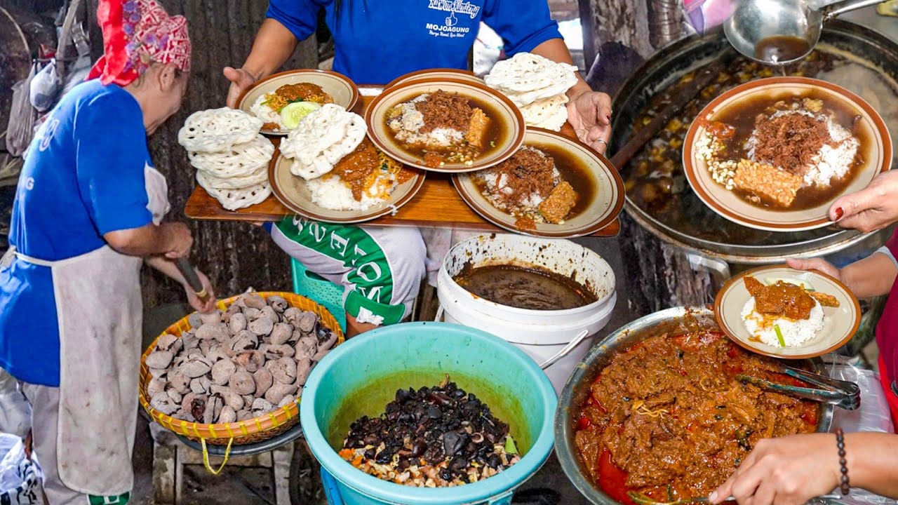 EDAN! YANG MAKAN SAMPAI NGEMPER DI PINGGIR JALAN! YG NGELAYANI SAMPAI KUWALAHAN - Rawon Klenteng