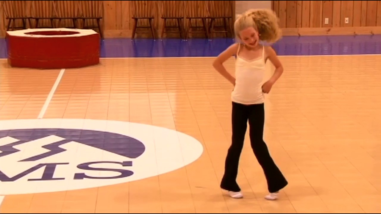 Jazz Dance Routine: “GRACE KELLY” By MIKA