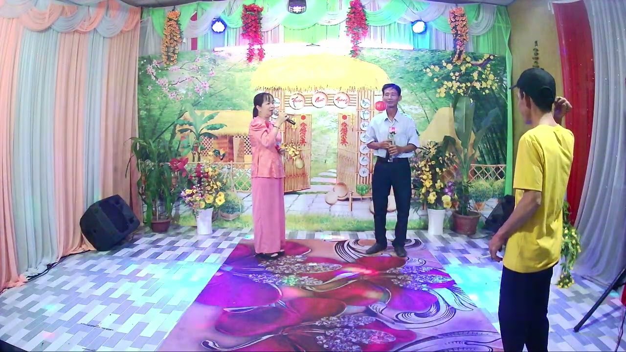 TC / BANH BONG LAN