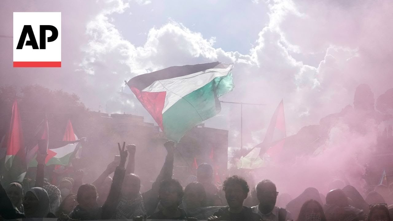 Pro-Palestinian demonstrators clash with police in Rome