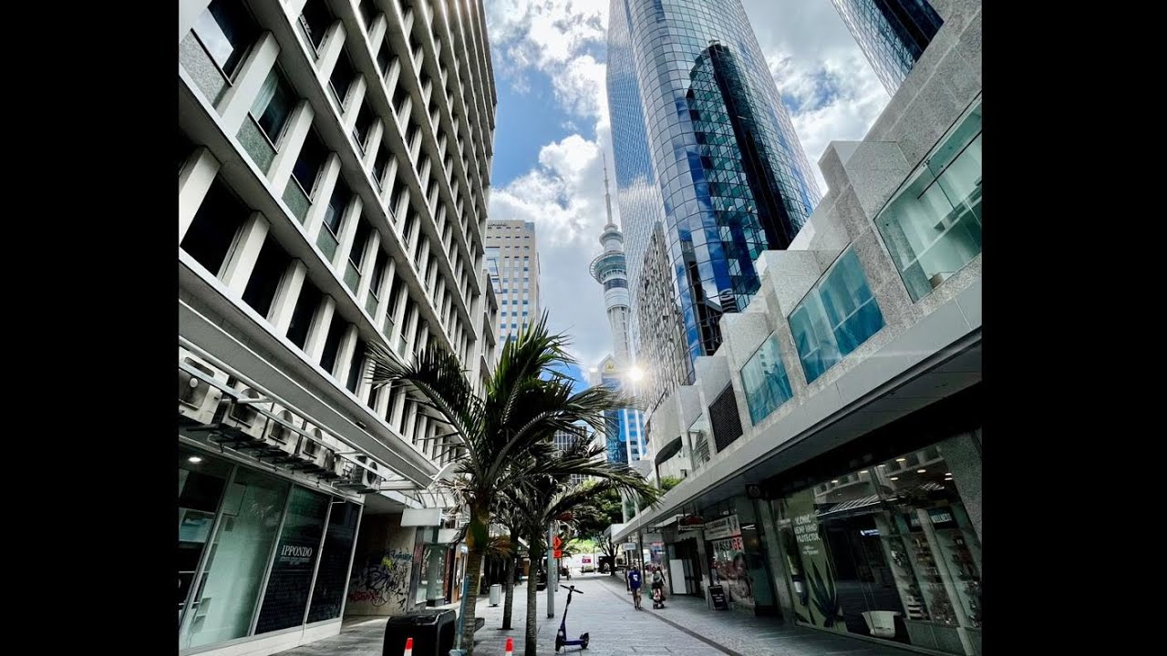Exploring Auckland CBD (Downtown) with us | Thoda paagalpan bhi zaruri hai | NEW ZEALAND