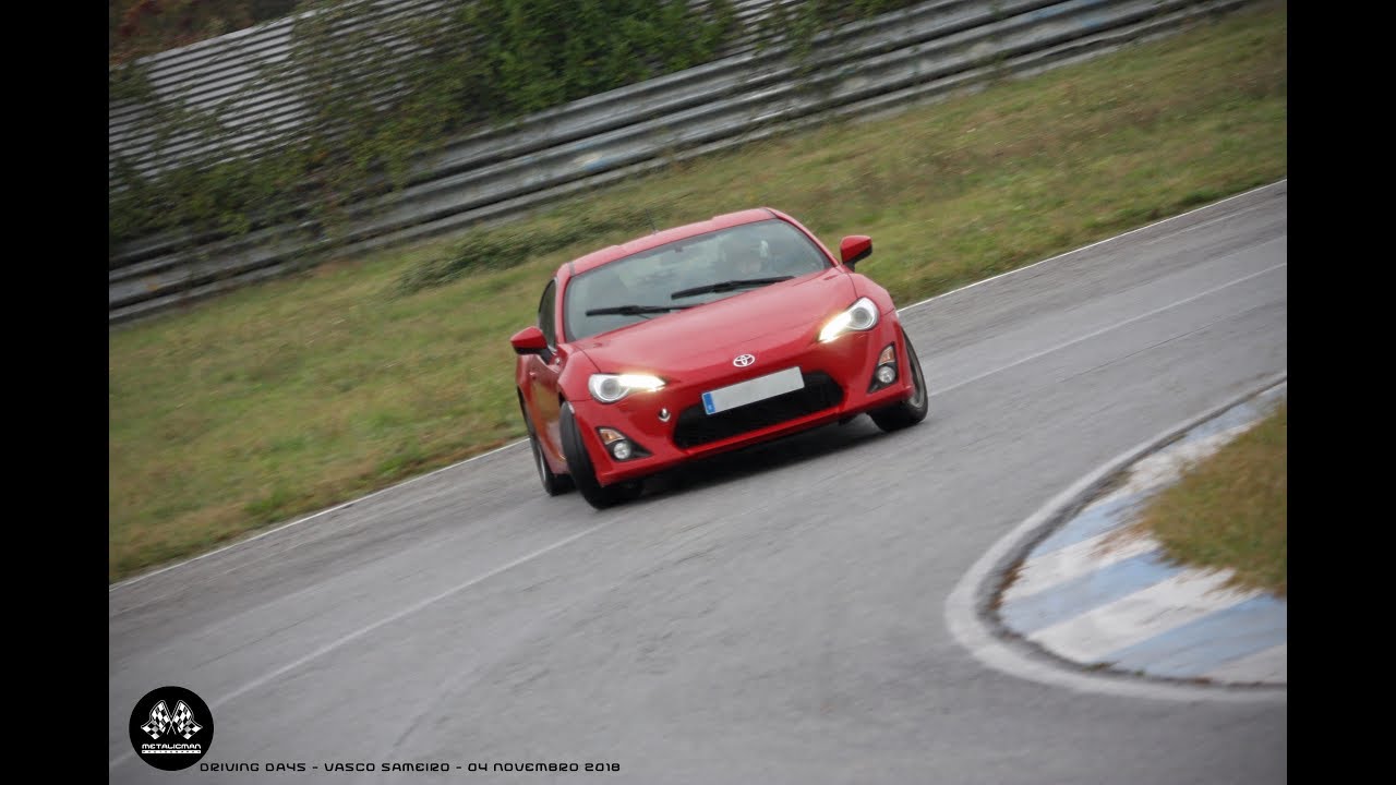 DrivingDays - Toyota GT86 vs Citroen Xsara VTS - Circuito Vasco Sameiro