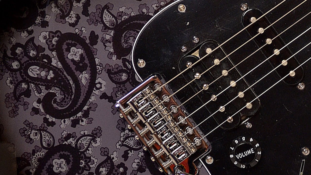 Fender Paisley HSS Strat review with Damon Chivers