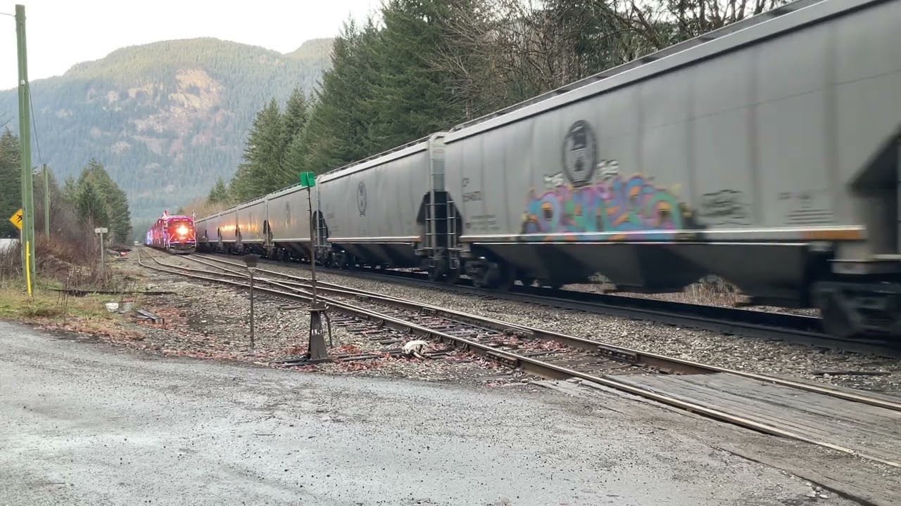 Chasing the CPKC holiday train part 2, 12/18/2023