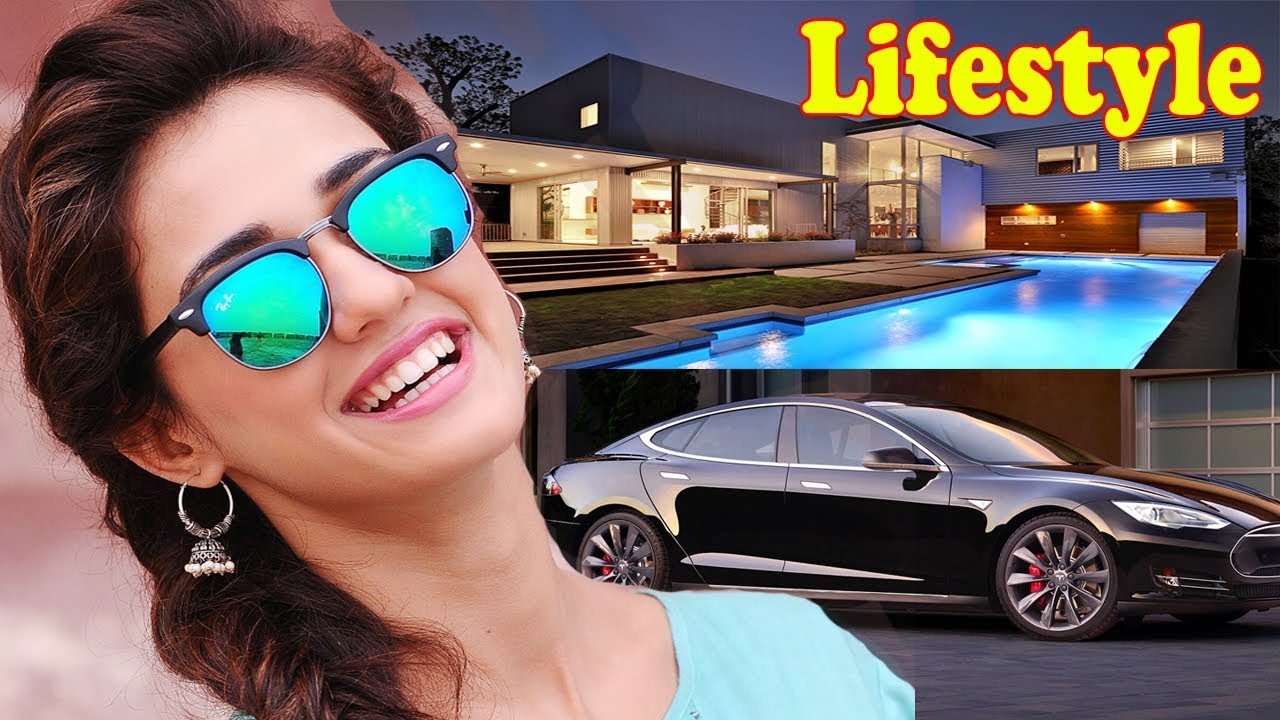 Disha Patani Lifestyle, Net worth, Car, Age, Boyfriend, Family, Wiki, Biography