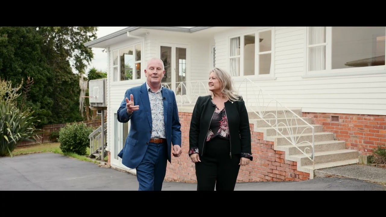 49 Tiroroa Aveue, Te Atatu South