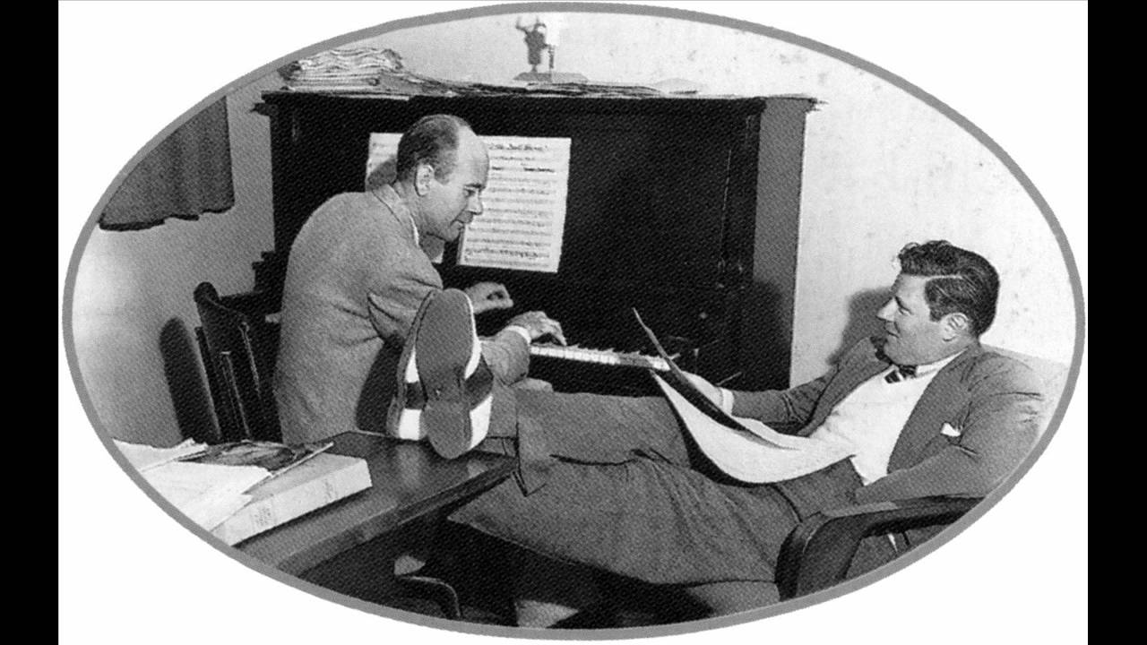 Frank Churchill - Love Is a Song (1942) *Instrumental*