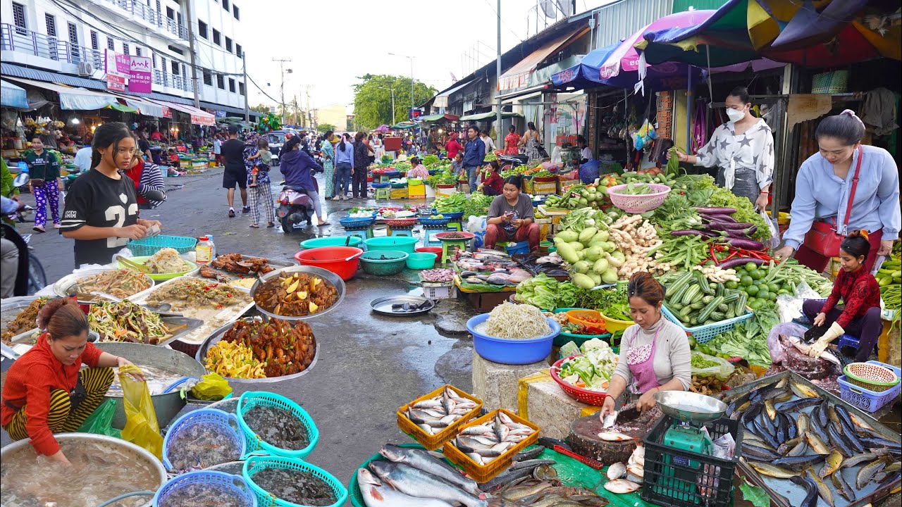 A day in the life of Cambodian street food vendor - Best food vlog compilation