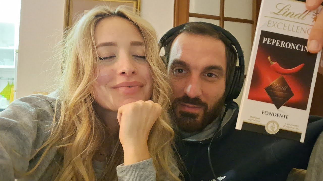 ASMR - Chi c' é? Sorpresa 🍫