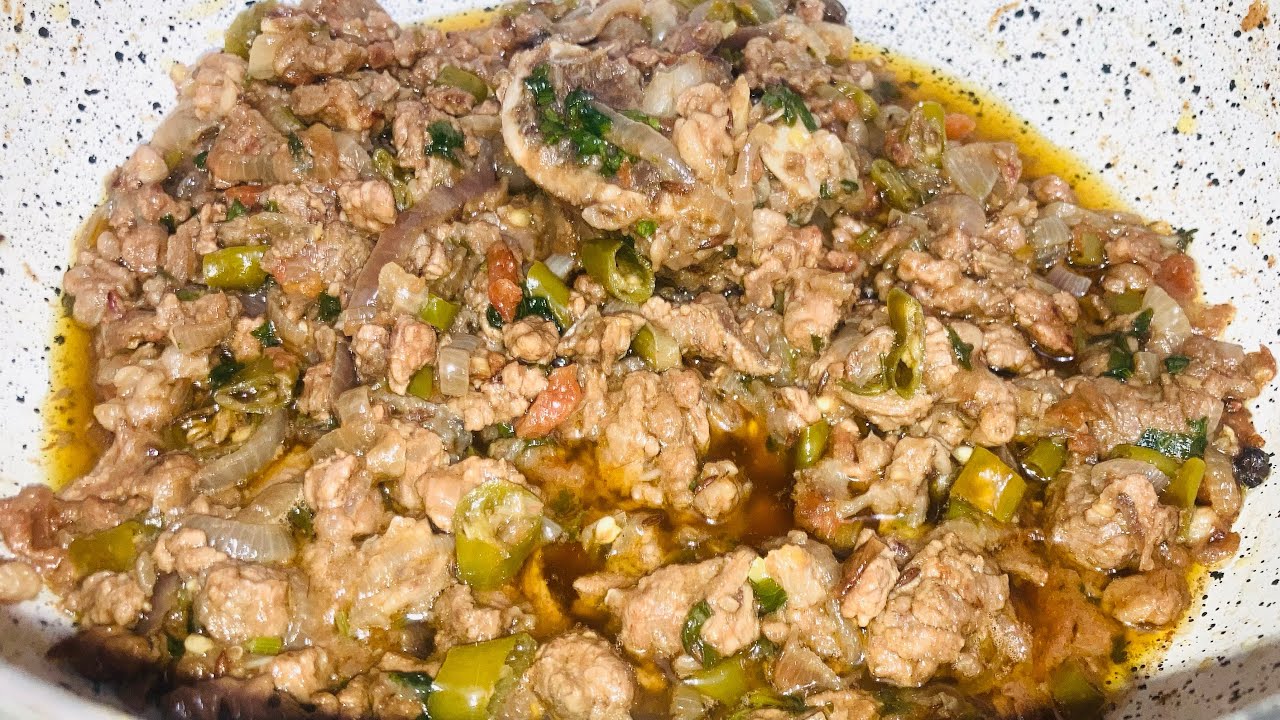 लखनवी हरी मिर्च प्याज कीमां मजेदार रेसिपी। Lakhnavi Hari mirch pyaaz keema tasty delicious recipe😋😋|