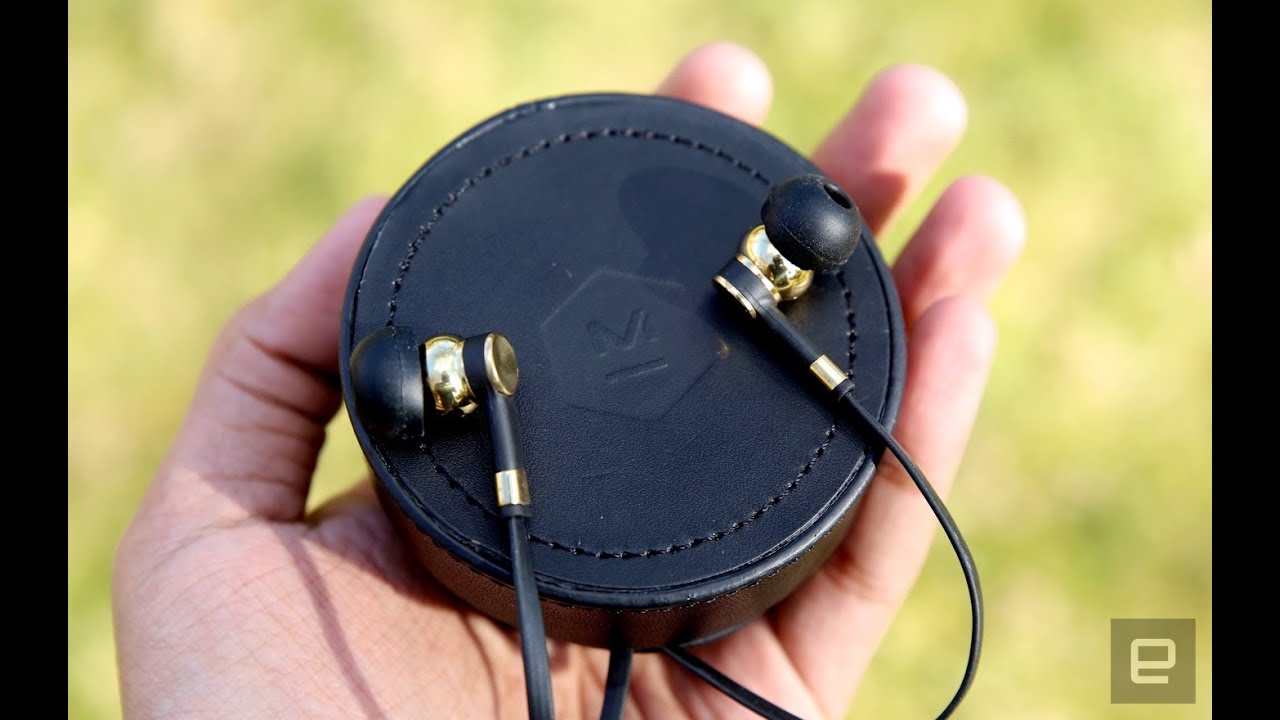 Master & Dynamic ME05 earphones First Look