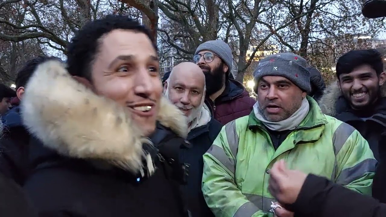 لما يهاجم الجميع شمسي! شمسي وزائر ركن المتحدثين