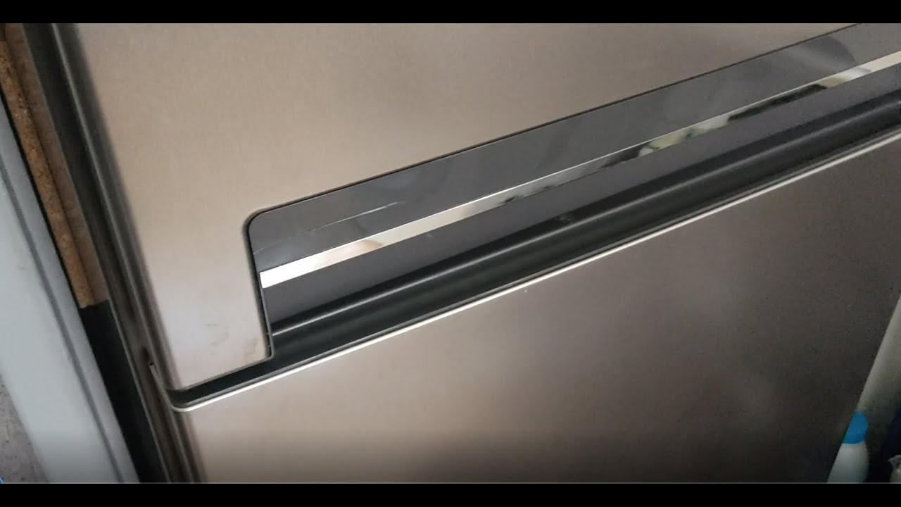 Réparer sa poignée de porte du réfrigérateur pour moins de 10 Euros !!