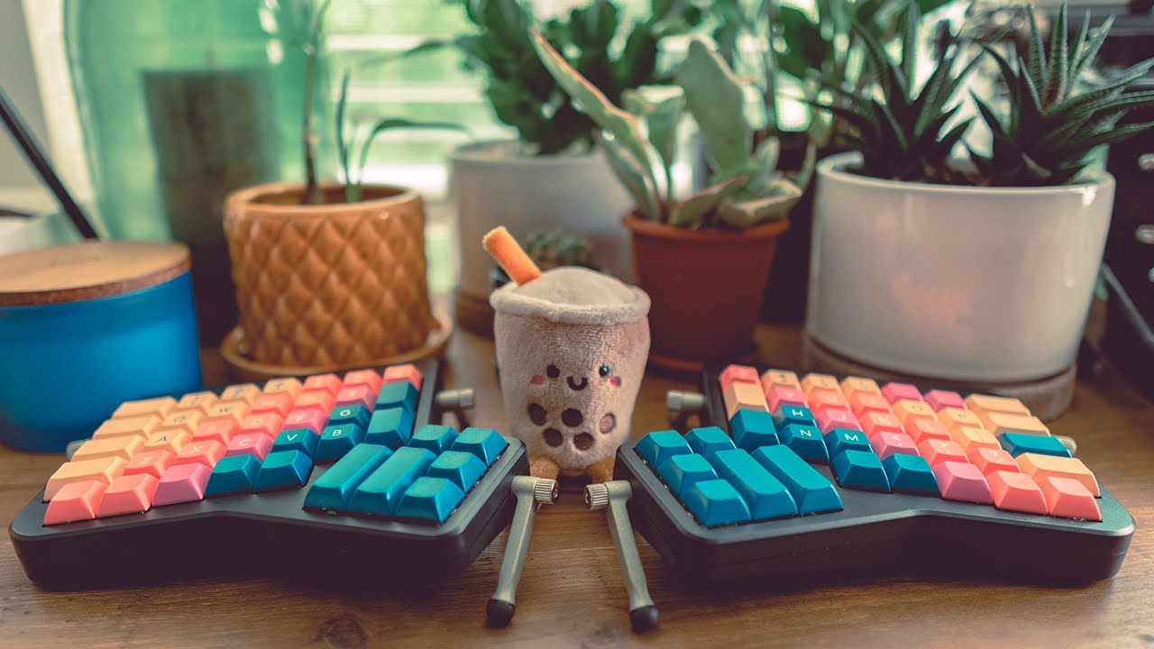 Insane Ergonomic & Split Keyboard - Ergodox EZ Build and Review