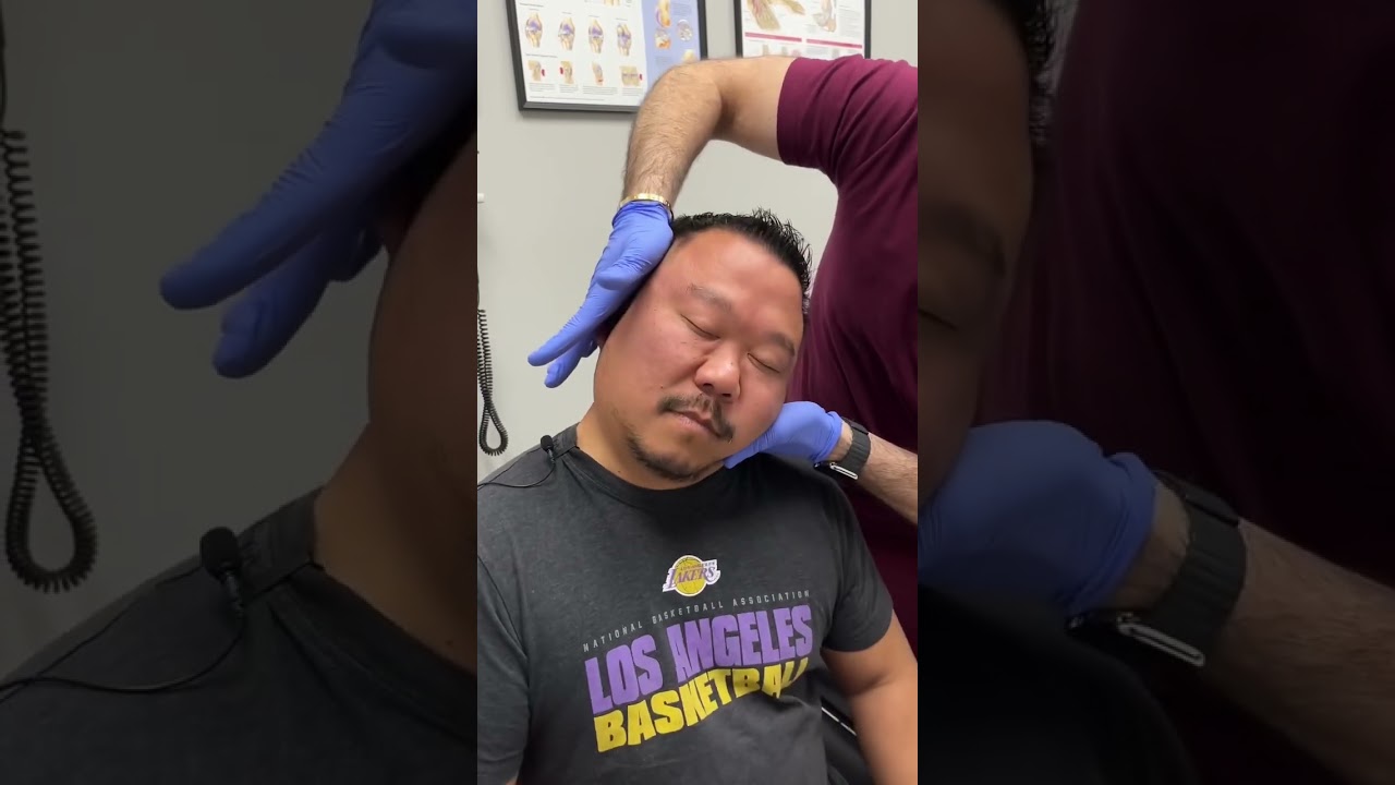 Best neck cracks compilation 🙌 The King of Cracks! #kingofcracks #chiropractor #shorts
