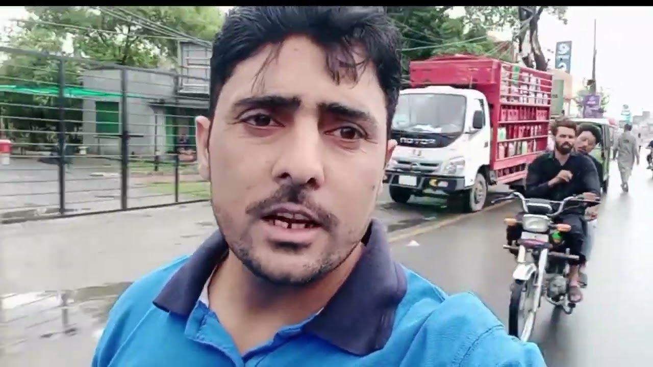 Heavy Rain Ride in Lahore | Bike Vlog from Heer to Phase 2 & 3 | Bhai Vlog