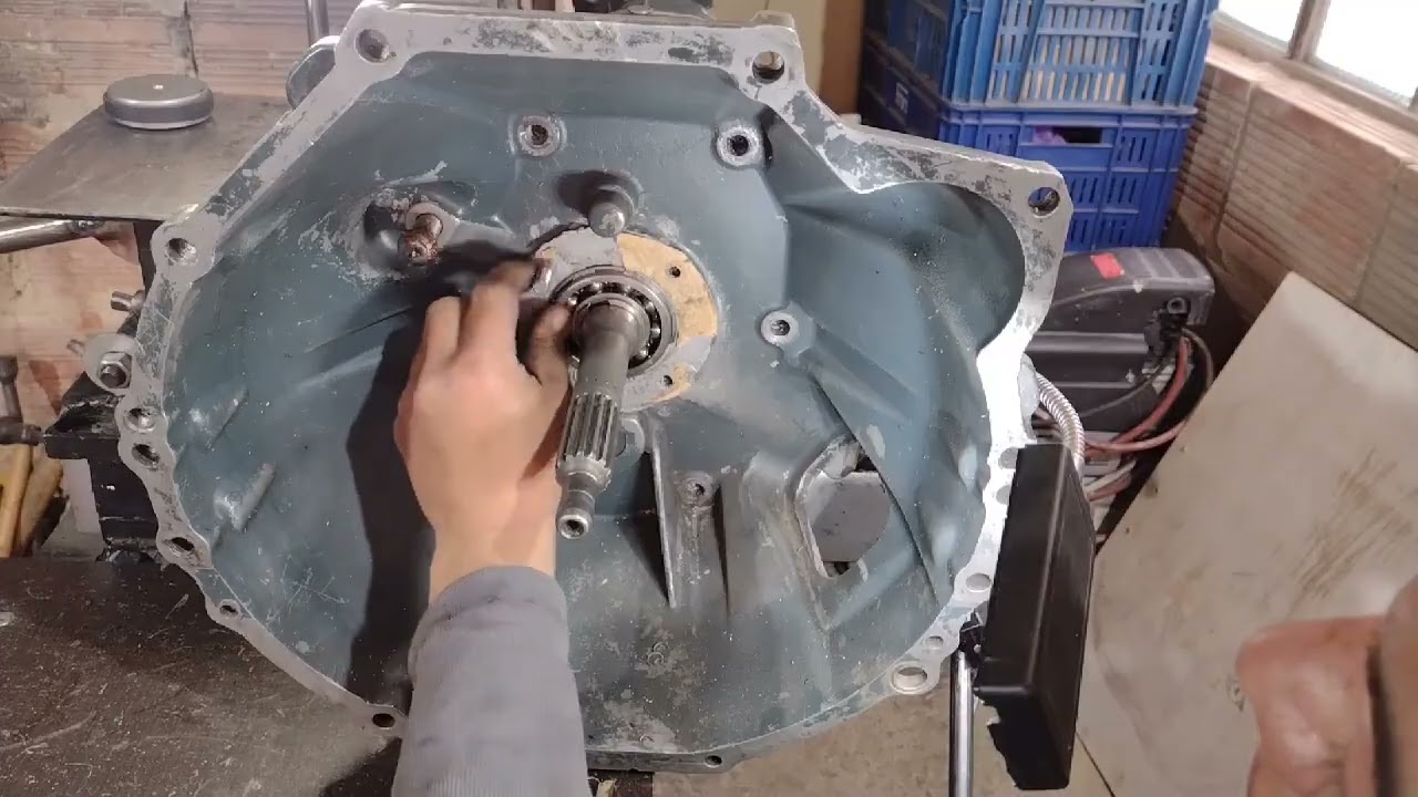 como desarmar caja lineal internamente de Chevette paso a paso (p1)