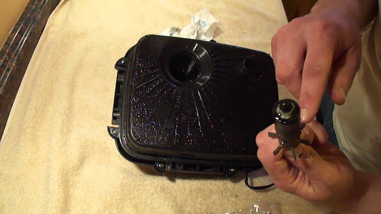Demonstration: How to replace the impeller in a Cascade 1500 canister filter