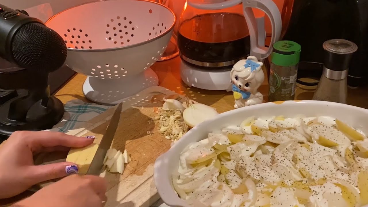 ASMR | Je te cuisine un bon petit plat 🧑🏻‍🍳 ( gratin dauphinois 🍲)