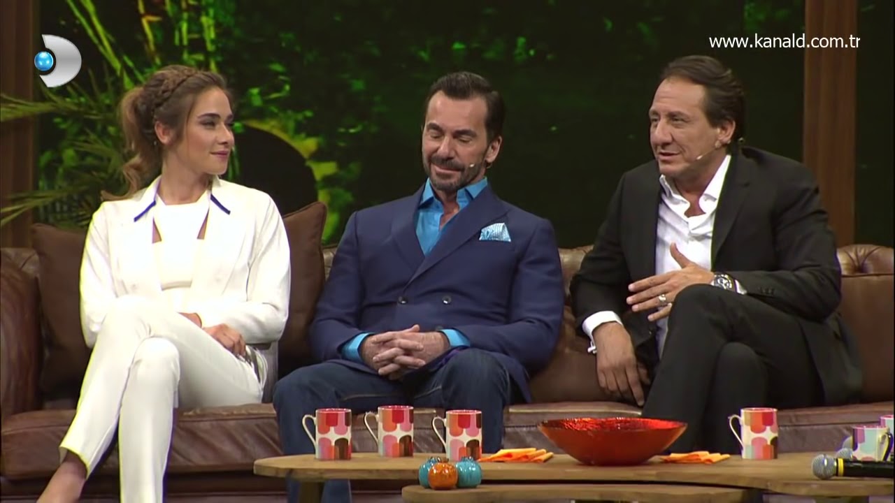 Beyaz Show - Kendinizi gerçek polis gibi hissettiğiniz oluyor mu?