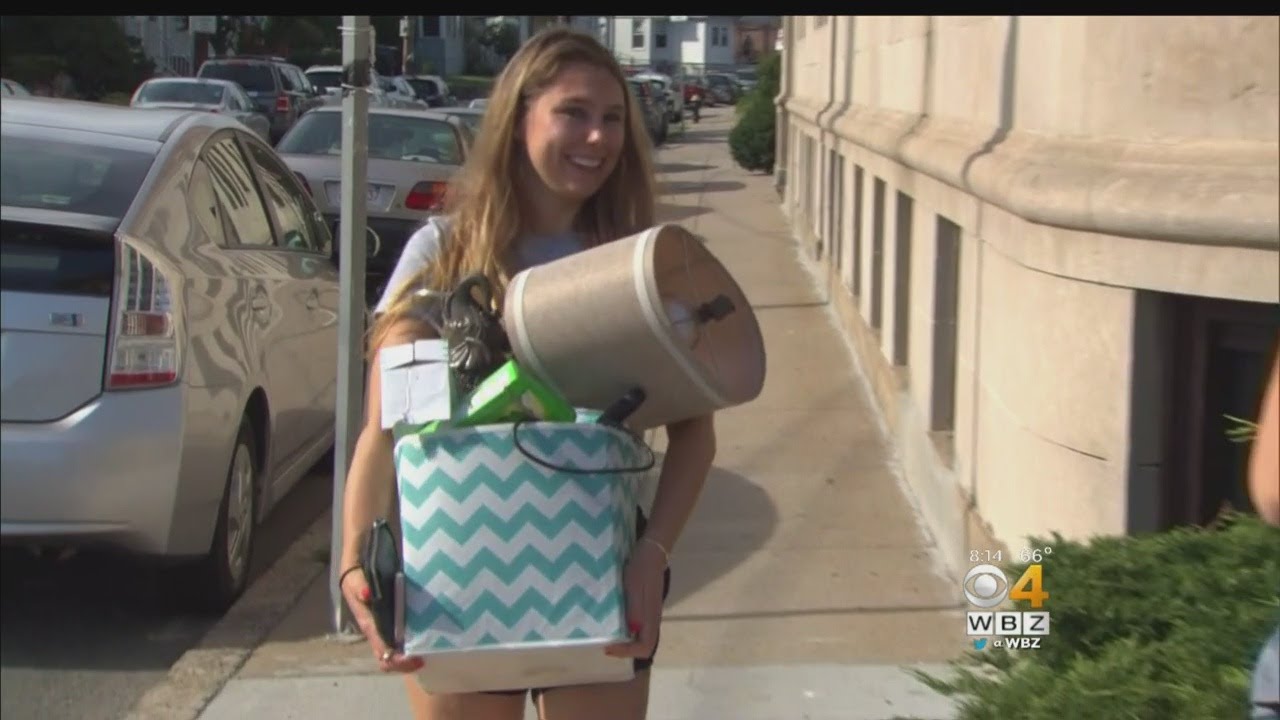 'Allston Christmas' Celebrated By College Students On Moving Day