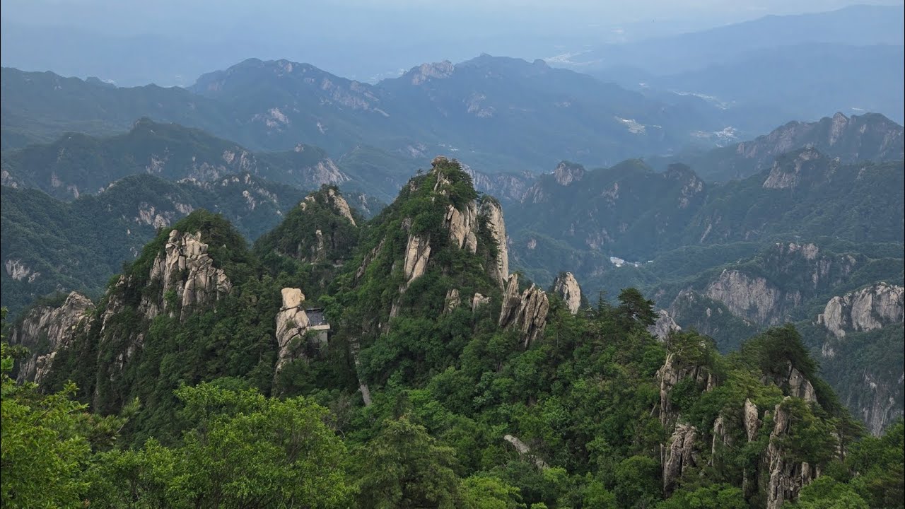 平顶山鲁山县尧山(石人山)
