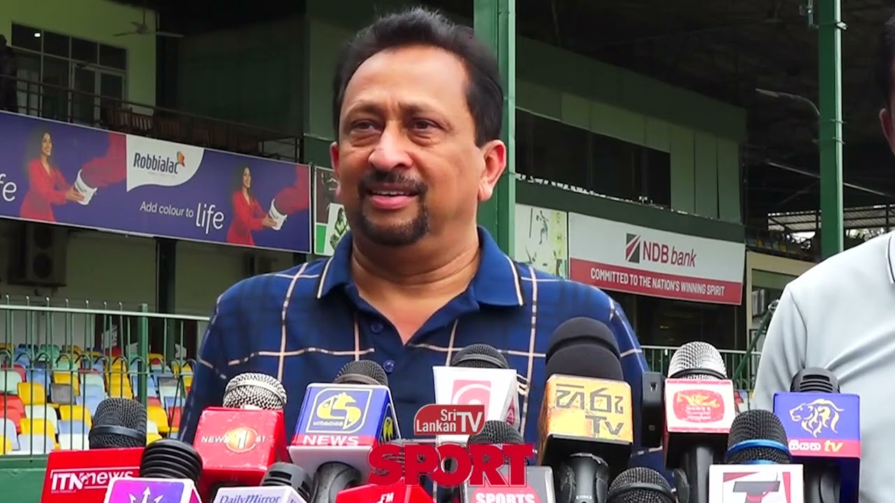 එස්.එස්.සී පිටියේ පහන් කුලුණු ගැන විස්තරේ රටටම කියයි.ලෝක කුසලානයට ලොව සුපිරිම පිටියක් හදන හැටි මෙන්න