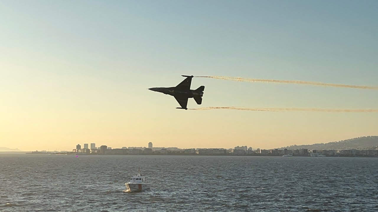 İzmir’in Kurtuluşunun 100. Yılı Air Show gösterisi, 9 Eylül Solo Türk, Hürkuş Gündoğdu meydanı