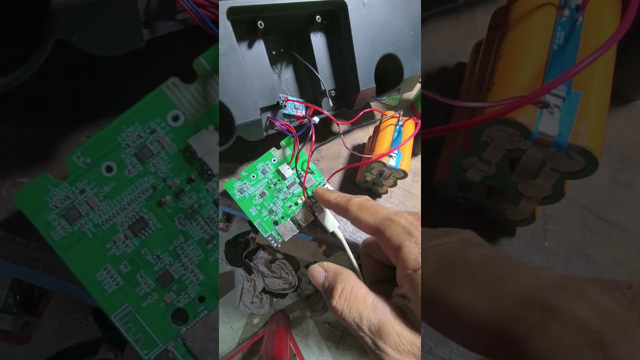 Loa kéo mini không sạc và báo lõi pin yếu (dù pin đang đầy 