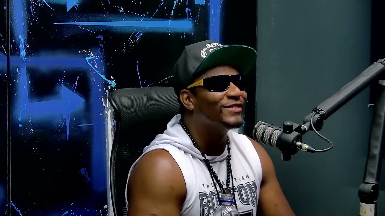 Entrevista do  Mano Biduim Lider do Grupo Versículo do Rap - Rap Total Podcast