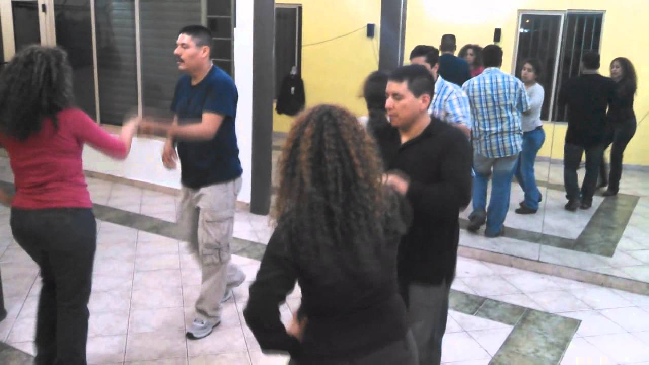 CLASES DE BAILE CONEXXION TEJANA 8180148536