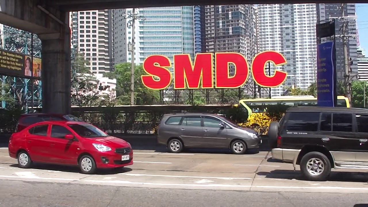 File footage - EDSA Mandaluyong holy week traffic (Mandaluyong; 04-02-2015) HD