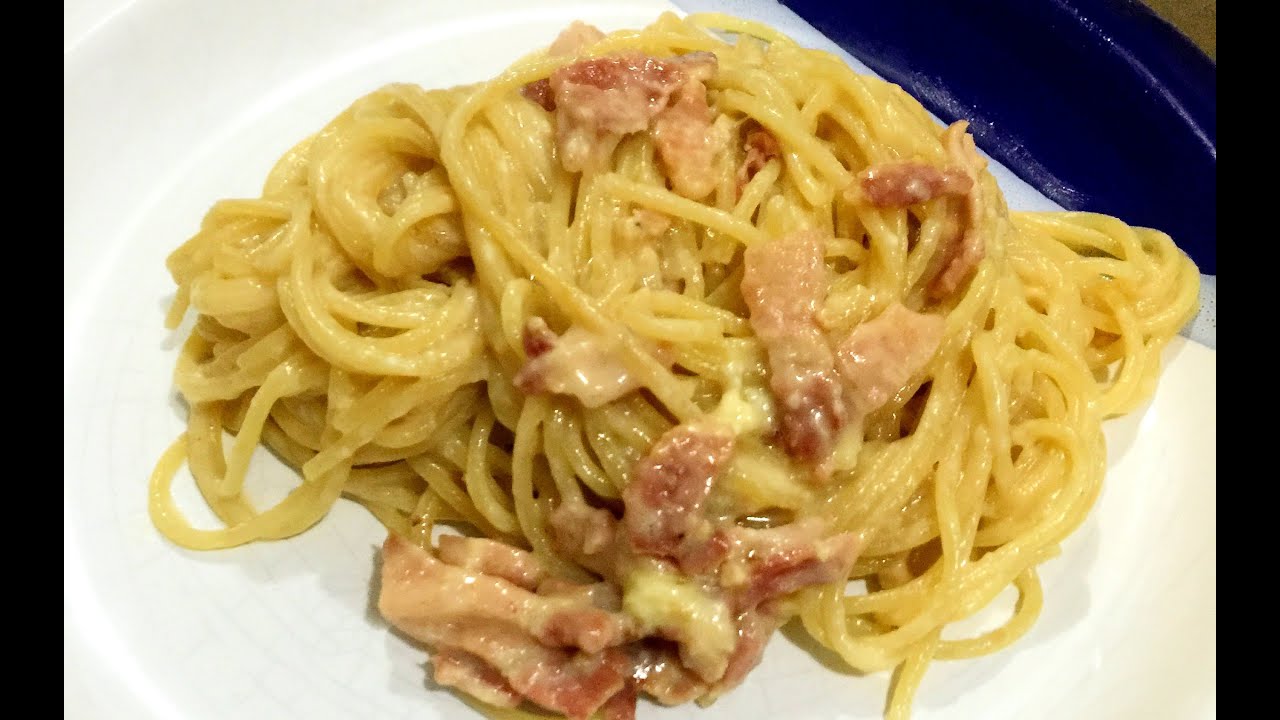 Espaguete à carbonara (releitura com ingredientes mineiros)