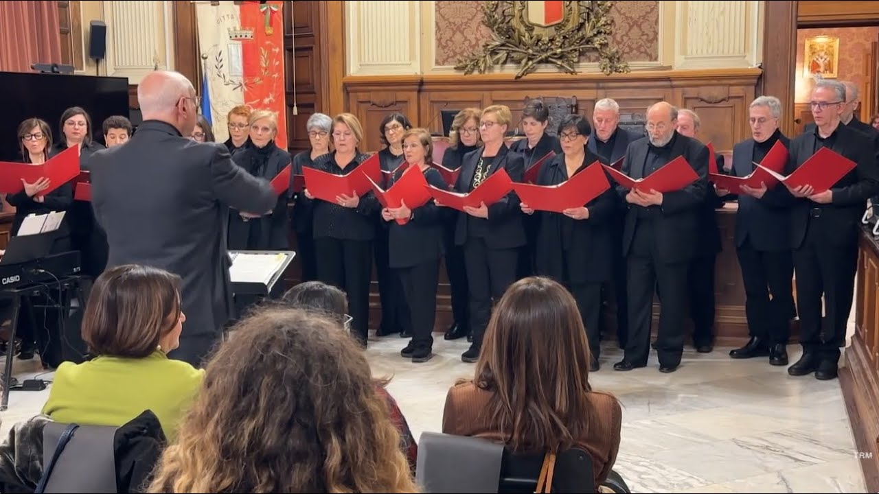 50 anni di musica e impegno culturale, il Comune consegna riconoscimento a Sudcontrocanto