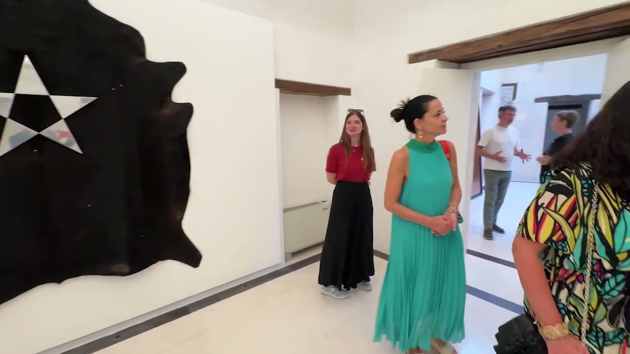 Arte | L'inaugurazione della mostra di Zorio: Castelbasso borgo di cultura