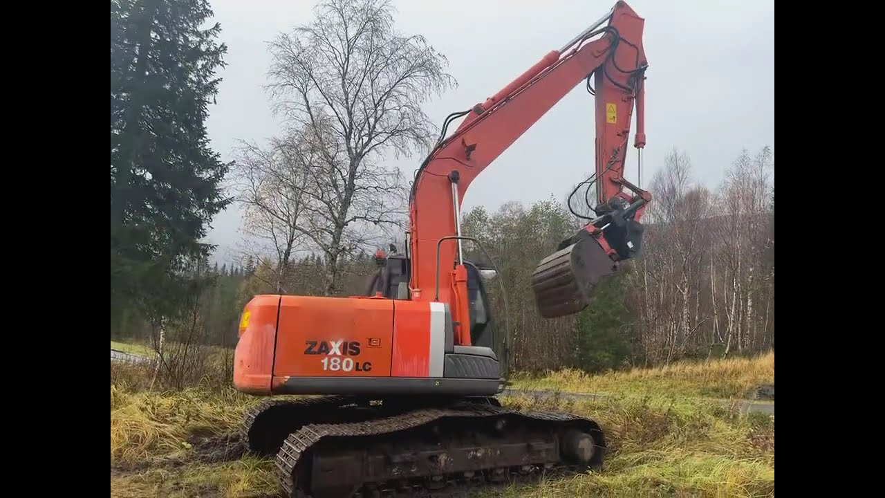 2008 Hitachi ZX180LC-3 w/ narrow bucket, tooth bucket, digging bucket and rototilt
