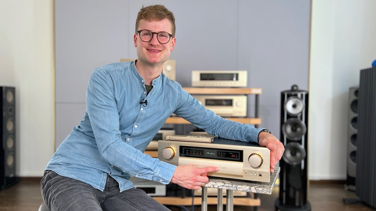 Accuphase C2300 Stereo HiFi Vorstufe