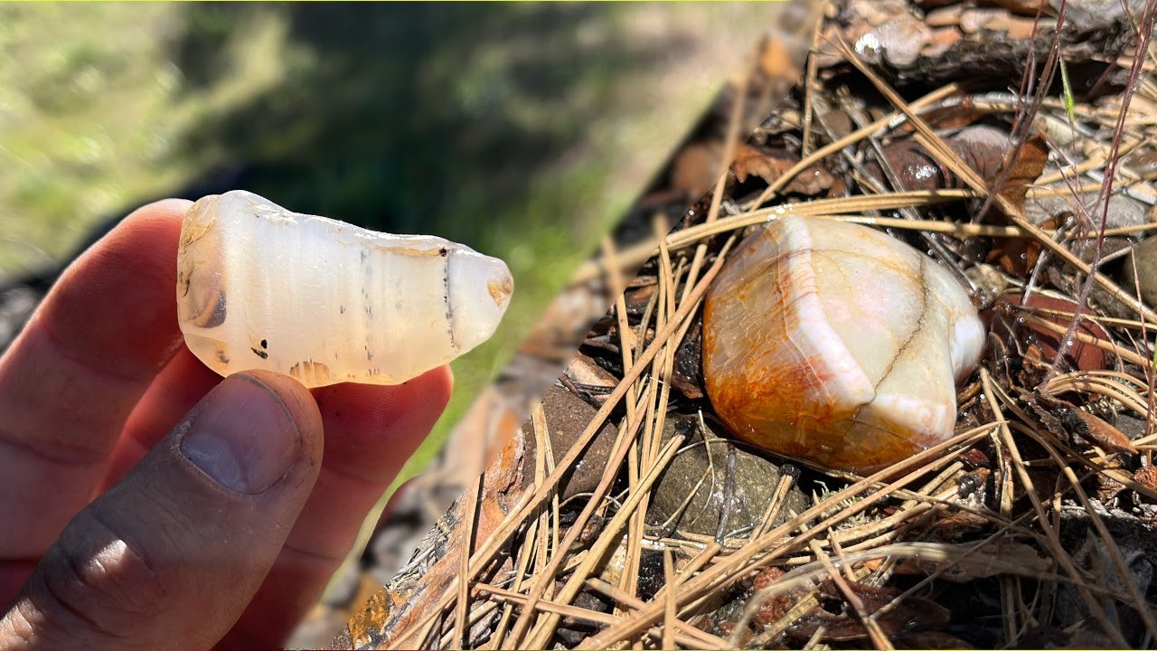 The Hills Are COVERED In AGATES And GEMSTONES!!! [Incredible Rock Hunting]