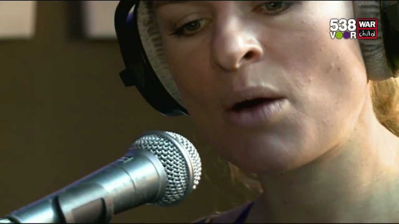 Remix voor War Child: Sandra van Nieuwland & Kensington - Another Love