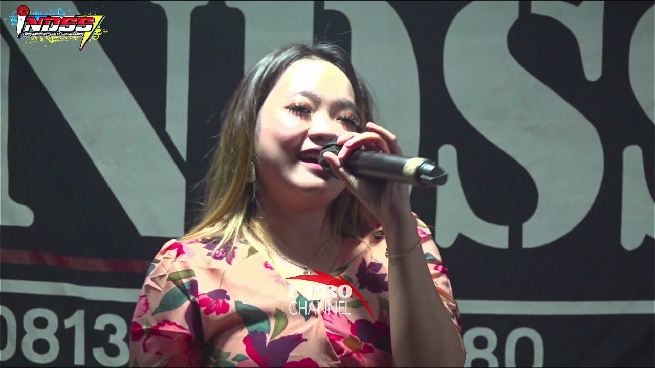 ERIKA SYAULINA - CINCIN PUTIH