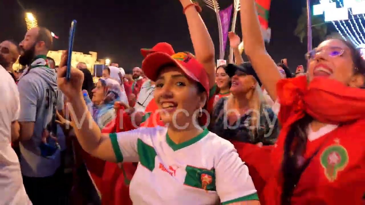اجواء جماهير مغربي في دولة قطر مباشره من الكورنيش الدوحه Morocco in Qatar #qatar2022