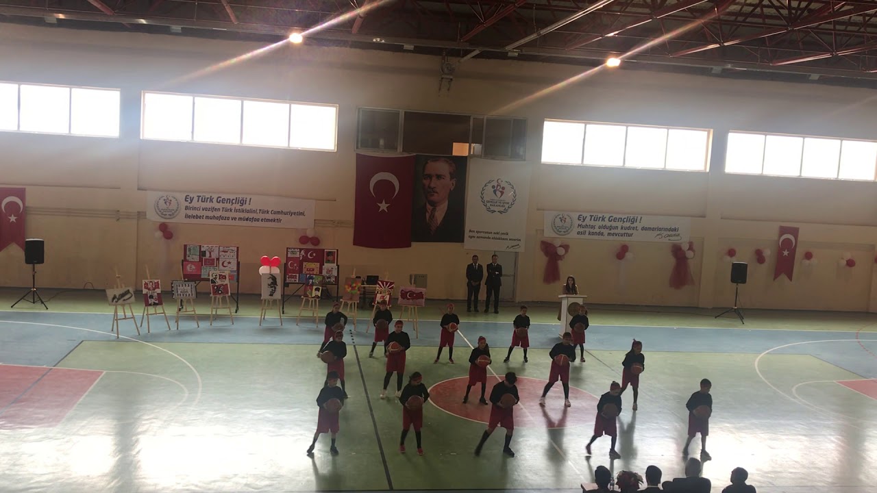 Mehmet Akif Ersoy YBO, 29 Ekim Cumhuriyet Bayramı “Basketbol” Gösterisi 2019