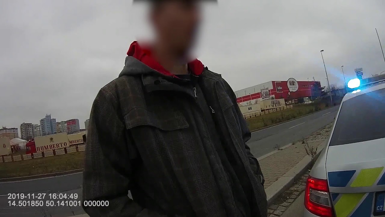 Policie ČR: Takhle ne! Snažil se uplatit policisty!